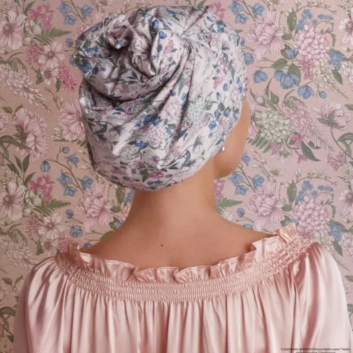 / Kit•sch / Bridgerton Satin Lined Flexi Shower Cap